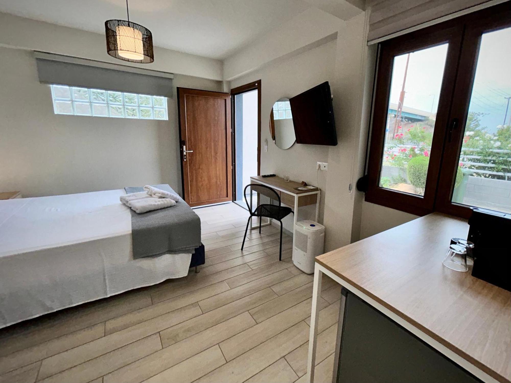 Porto Portes Suites Nea Poteidaia Buitenkant foto